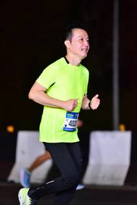 BIB: 4022
                            <button type="button" onclick="openModal(20969932)" class="btn btn-primary btn-sm float-right btn-popup" data-toggle="modal" data-target=".modal-high-quality">
                        <i class="fas fa-shopping-cart"></i> Add to Cart
                    </button>
                                            <button type="button" onclick="isThisMe(20969932, true)" class="btn btn-success btn-sm float-right btn-popup btn-isme hidden" data-toggle="tooltip" data-placement="bottom" title="นี่คือรูปของคุณใช่ไหม คลิกที่นี่เพื่อเอาเข้าอัลบั้ม">
                        <i class="fas fa-plus"></i> Add to album
                    </button>
                    <button type="button" onclick="isThisMe(20969932, false)" class="btn btn-warning btn-sm float-right btn-popup btn-isnotme hidden">
                        <i class="fas fa-ban"></i> Remove from album
                    </button>